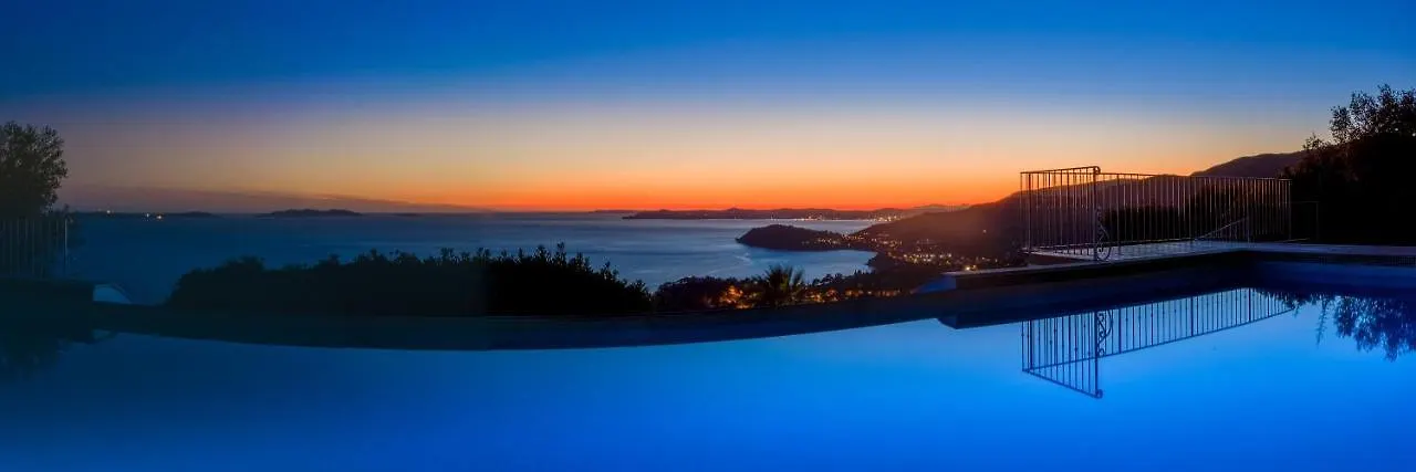 Vistazur Luxueux Appartement Avec Terrasse Et Piscine Le Le Rayol-Canadel-sur-Mer