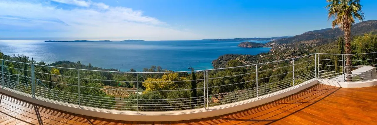 Daire Vistazur Luxueux Appartement Avec Terrasse Et Piscine Le Le Rayol-Canadel-sur-Mer