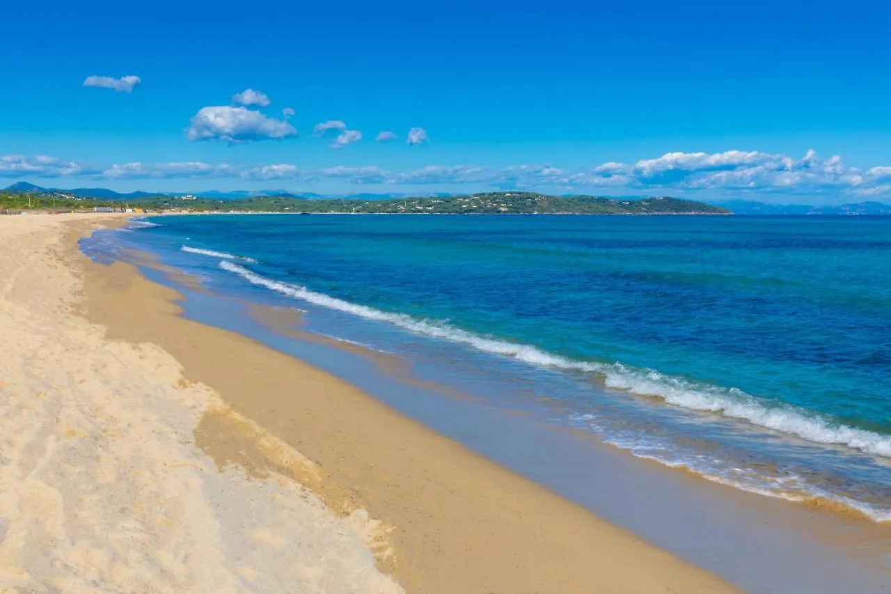 Daire Vistazur Luxueux Appartement Avec Terrasse Et Piscine Le Le Rayol-Canadel-sur-Mer Fransa